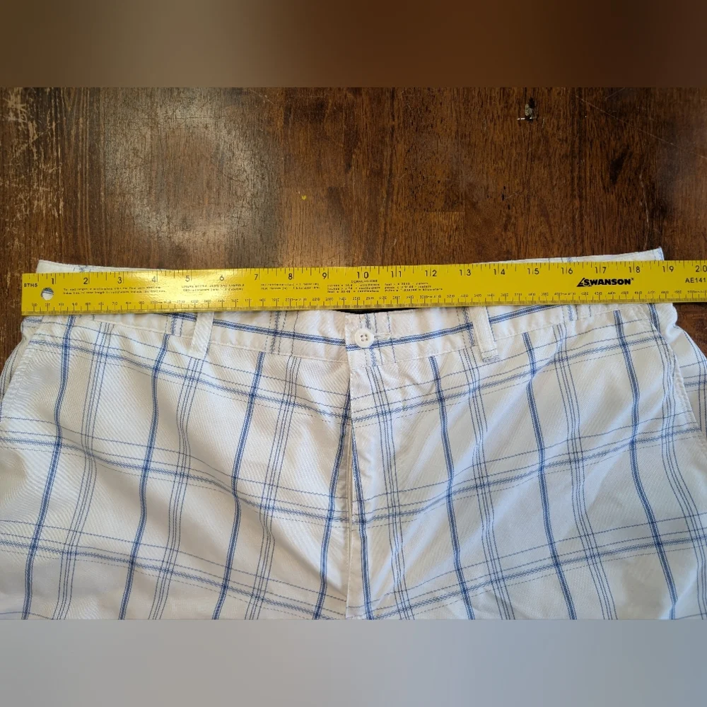Champions Tour Plaid Good Shorts White & Blue Men's Size 38 Used W Pockets Golf